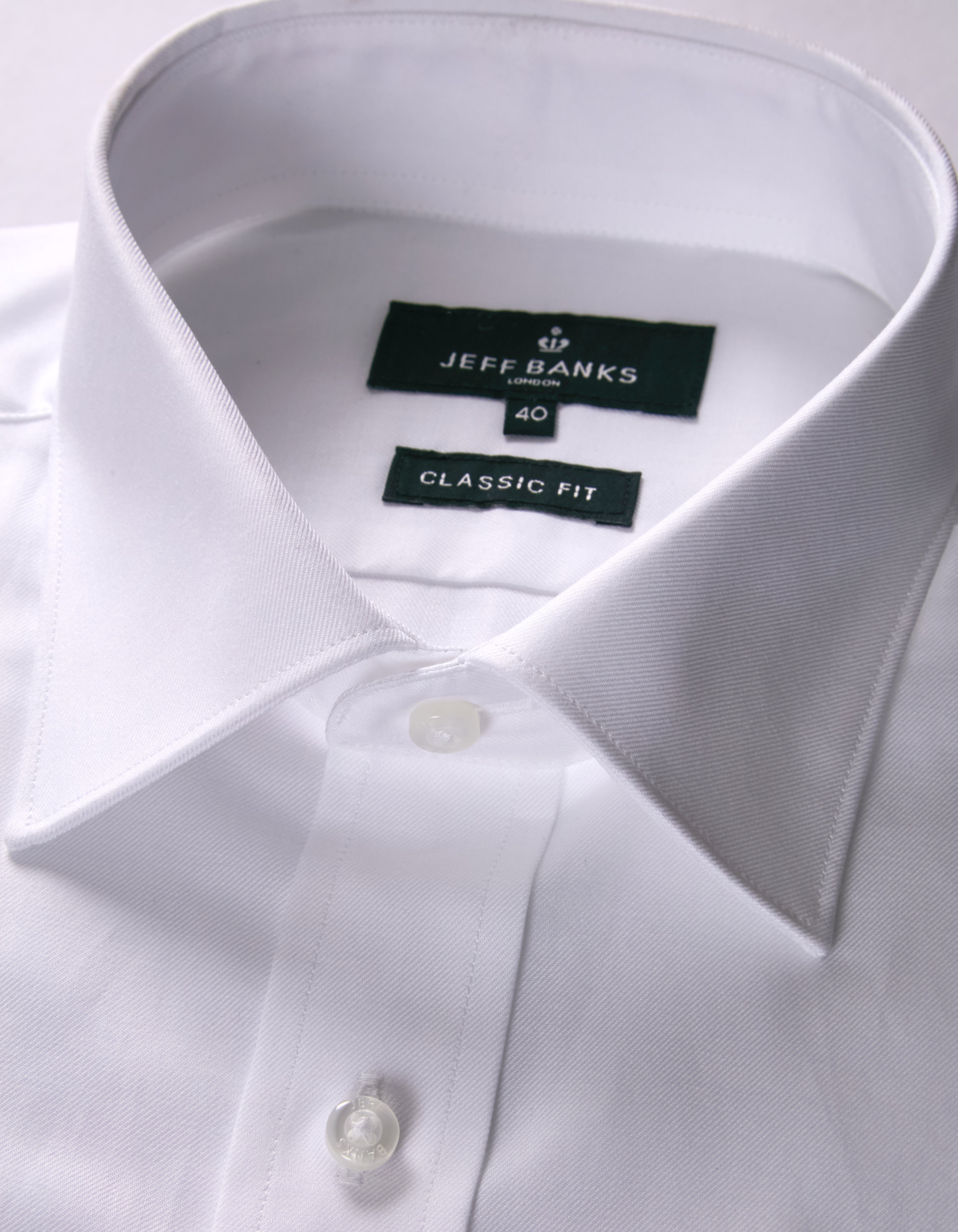 CANARY WHARF TWILL CLASSIC FIT SHIRT